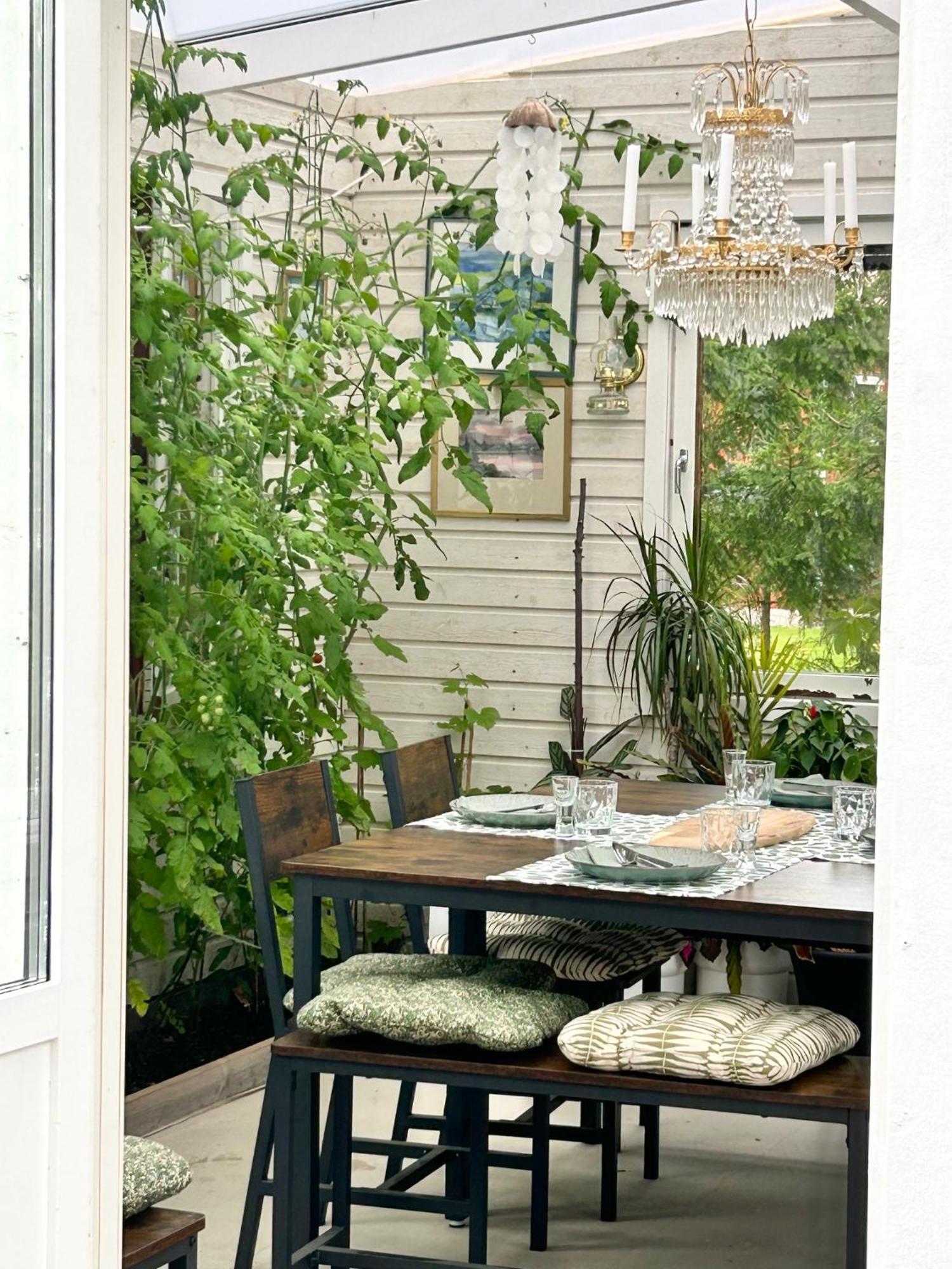 Lilla Huset Bed & Breakfast - Countryside Guesthouse, Free Parking Örebro Dış mekan fotoğraf